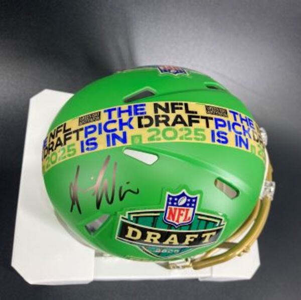 NFL - Packers Savion Williams Signed NFL Draft Mini Helmet