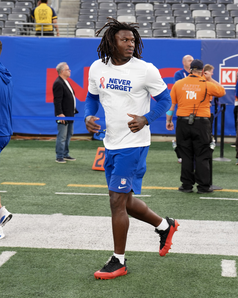 Giants - Never Forget - Arvell Reese Pre Game Worn Shirt 