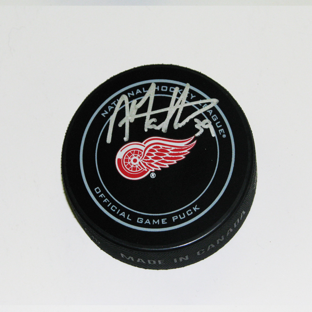 ANTHONY MANTHA Signed Detroit Red Wings Official Game Puck