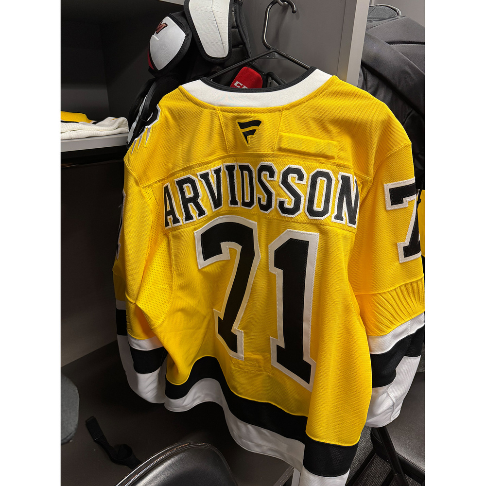 Viktor Arvidsson Boston Bruins #71 2026 NHL Stadium Series Game-Used Yellow Jersey - Worn During the 1st Period on February 1, 2026