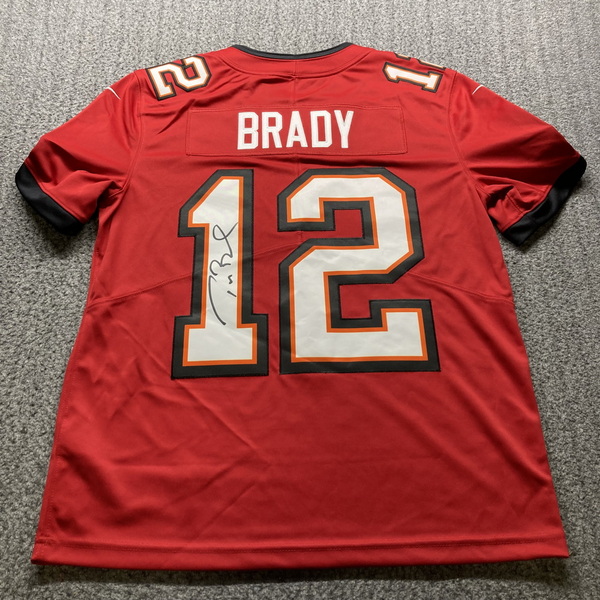 NFL - Buccaneers Tom Brady Signed Replica Jersey Size M