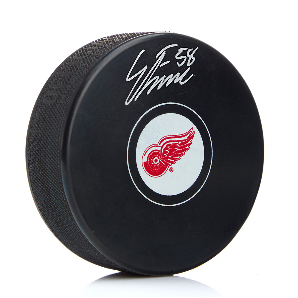Emmitt Finnie Autographed Detroit Red Wings Hockey Puck