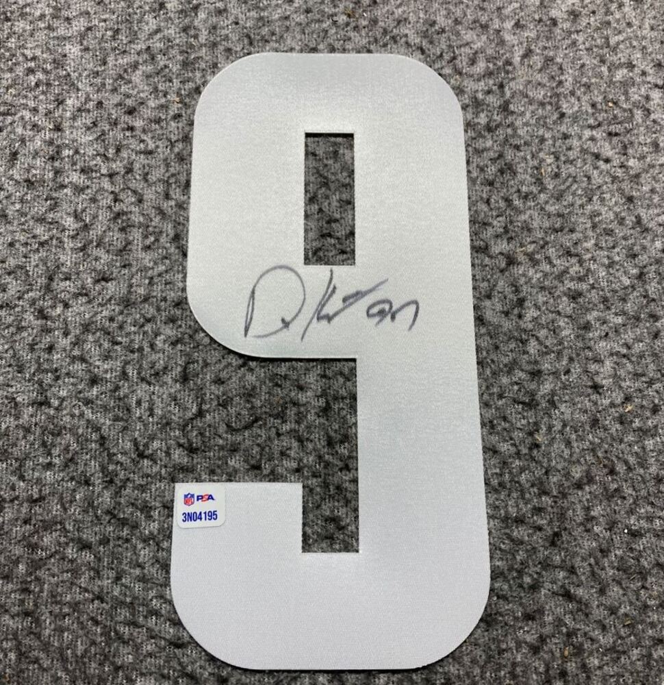 Sneaker – quarter viewrow pages_container mx-auto