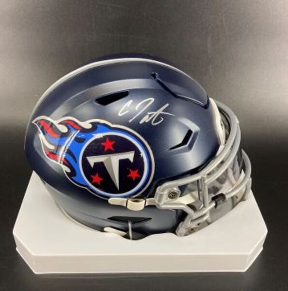 NFL - Titans Carnell Tate Signed Mid-Size Speed Flex Helmet