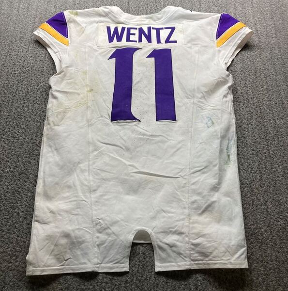 Dublin Games - Vikings Carson Wentz Game W...