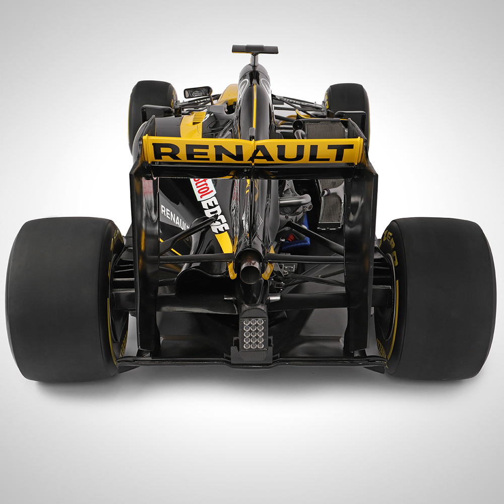 Renault F1 Team 17 1 4 Cutaway Scale Model F1 Car F1 Authentics