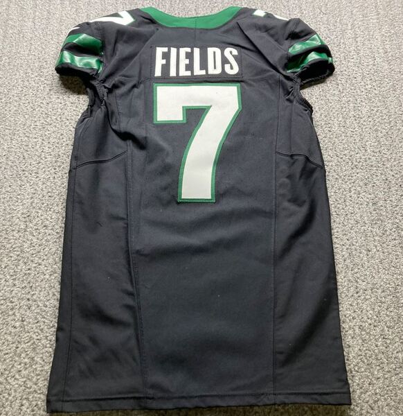 Crucial Catch - Jets Justin Fields Game Worn Jersey (10/05/2025) Size 40...