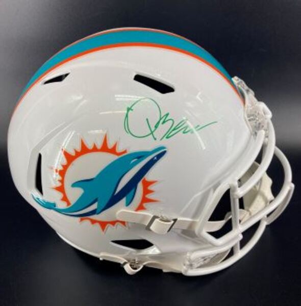 NFL - Dolphins Quinn Ewers Signed Replica Speed Helmet