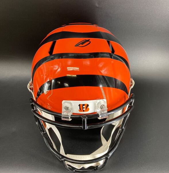 NFL - Bengals Jermaine Burton Signed Replica Speed Helmet
