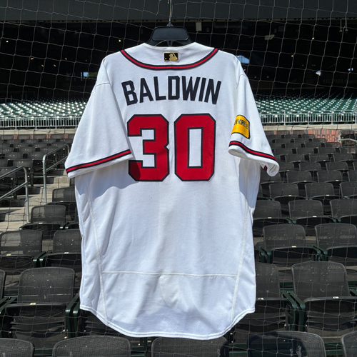 Game-Used or Autographed All auctions | Atlanta Braves Auctions