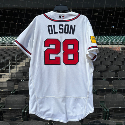 Game-Used or Autographed All auctions | Atlanta Braves Auctions