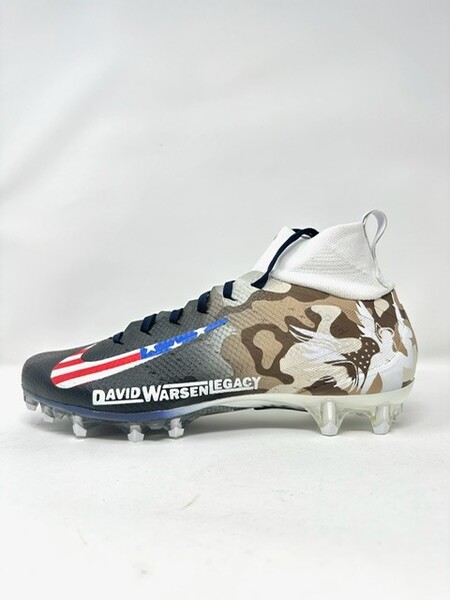 MCMC - Commanders Nick Bellore 2025 Custom Cleats supporting David Warse...