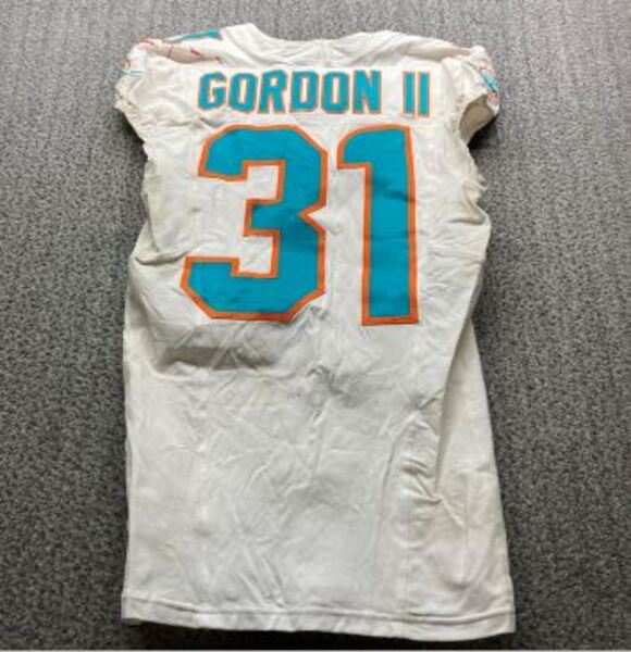 Crucial Catch - Dolphins Ollie Gordon II Game Worn Jersey (9/14/2025) Si...