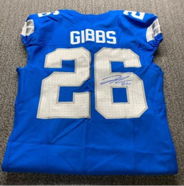 NFL - Lions Jahmyr Gibbs Signed Authentic Jersey Size 42