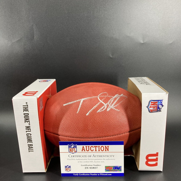 NFL - Seahawks Tyreke Smith Signed Authentic Football