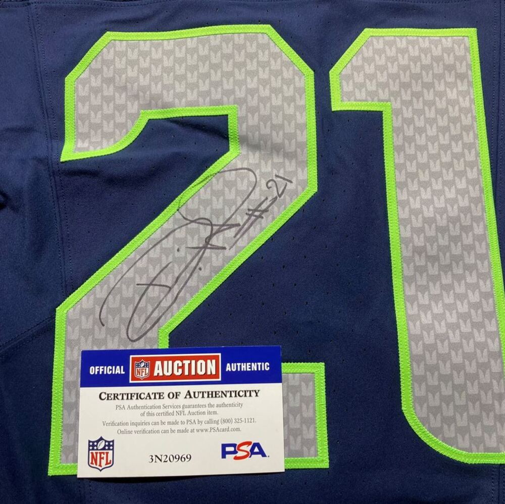 DELL'ERBA キンゼ・デ・ジャウー ゲームシャツ サイン入り 静岡学園 Crucial Catch - Seahawks Devon Witherspoon Signed Game Issued