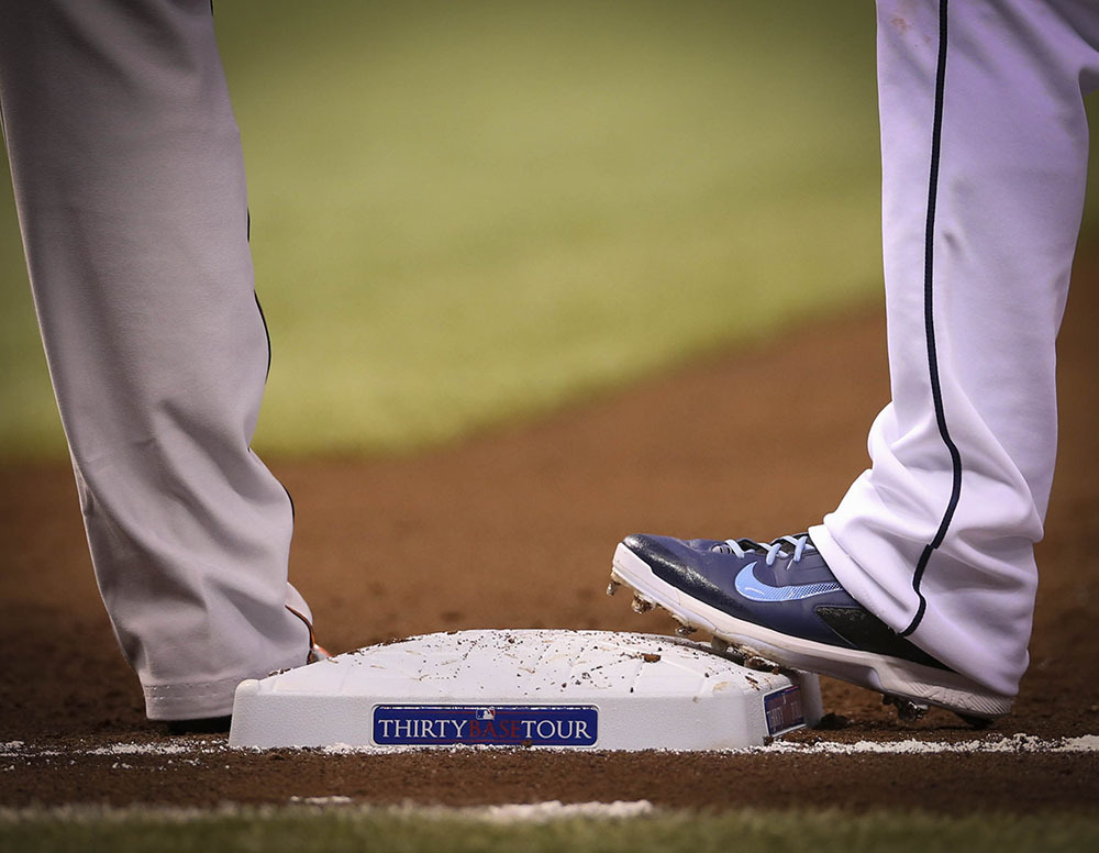 MLB GameUsed Set of TravelingBases MLB Auctions