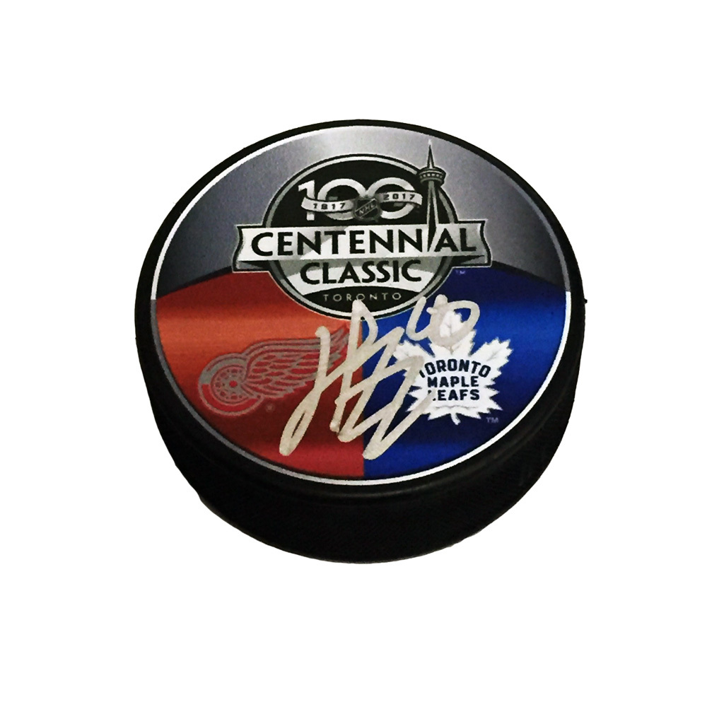 HENRIK ZETTERBERG Signed 2017 NHL CENTENNIAL CLASSIC Souvenir Puck - Detroit Red Wings