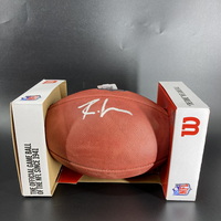 NFL - Bears Roschon Johnson signed authentic football