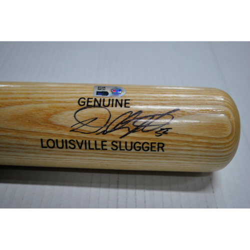 2022 Roberto Clemente Day Auction Autographed Tan Louisville Slugger
