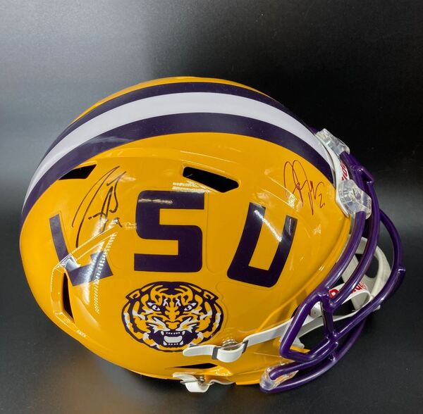 NFL - LSU Tigers Multi Sign Replica Helmet Signed By Joe Burrow And Just...