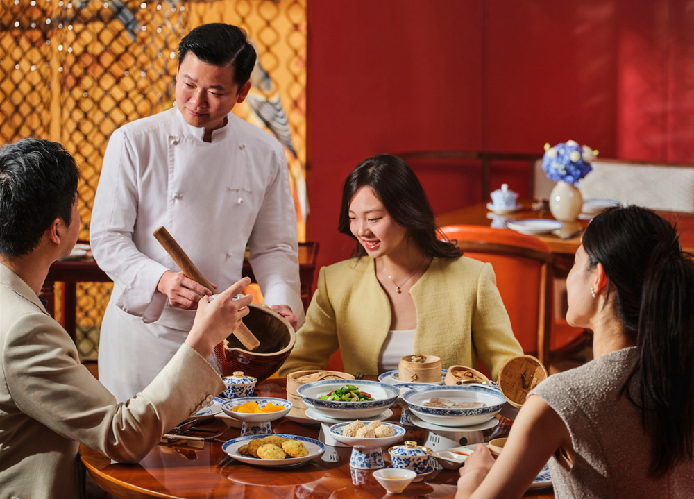 【A Culinary Odyssey: Roots & Reunion | Where Mountains Meet Sea】1-Night Stay in a King Deluxe Room at Waldorf Astoria Beijing + Customized Terroir Dinner at One-MICHELIN-Starred Zijin Mansion