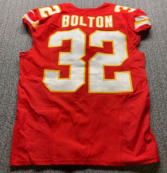 STS - Chiefs Nick Bolton Game Worn Jersey (11/10/2024) Size 42 (6 Tackle...