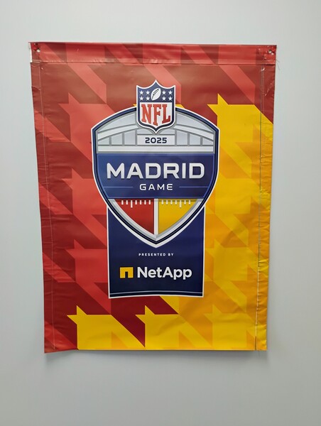 Madrid Games Logo Banner (35x47)