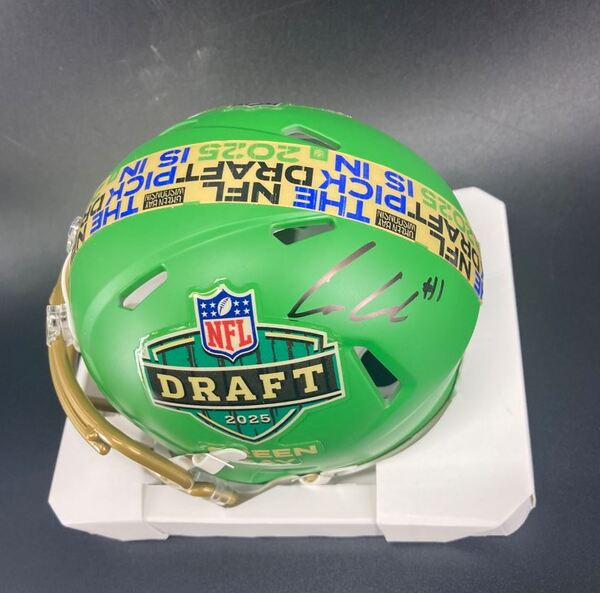 NFL - Titans Cam Ward Signed NFL Draft Mini Helmet