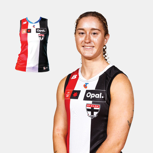 Photo of Amber Clarke #25 - 2026 Player Spud's Game Guernsey * Signed