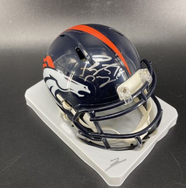 NFL - Broncos Peyton Manning Signed Mini Helmet