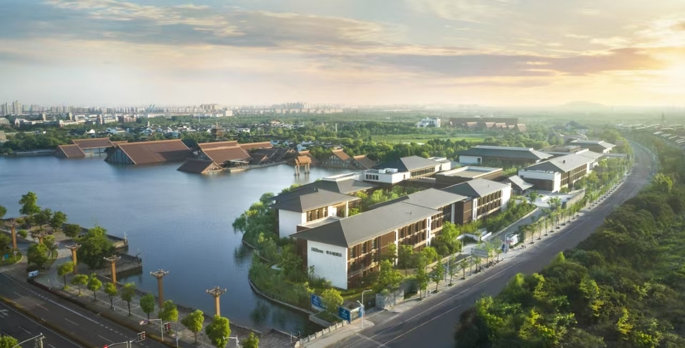 [Lakeside Elegance · Fairway Swing] Hilton Shanghai Songjiang Guangfulin × Sheshan Golf Exclusive Package