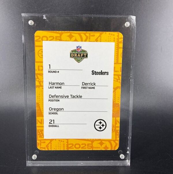 NFL - Steelers Derrick Harmon Special Edition 2025 Draft Card 1 of 2