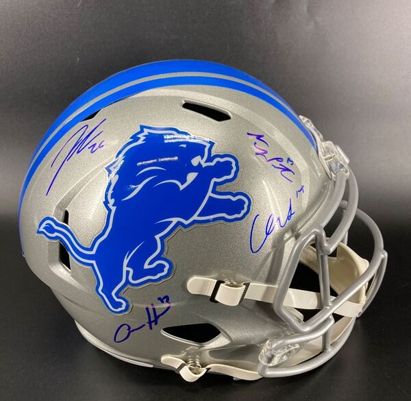 NFL - Lions Replica Speed Helmet Signed by Aiden Hutchinson, Amon-Ra St....