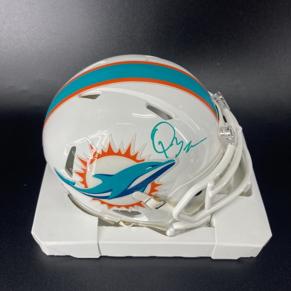 NFL - Dolphins Quinn Ewers Signed Mini Helmet