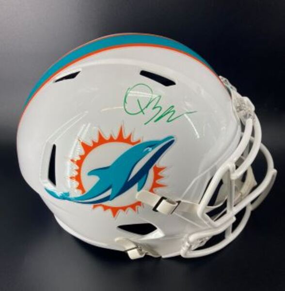 NFL - Dolphins Quinn Ewers Signed Replica Speed Helmet