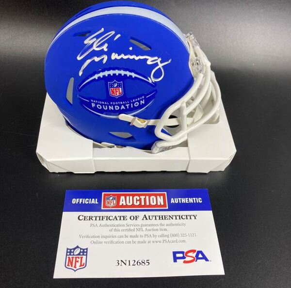 NFL - Giants Eli Manning Signed NFL Foundation Mini Helmet