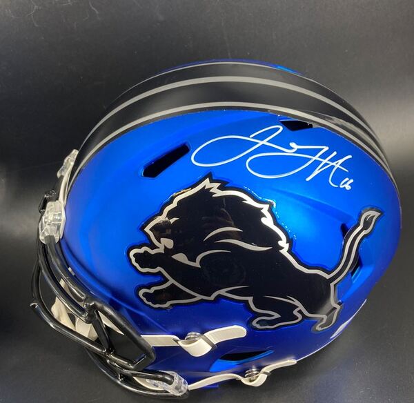 NFL - Lions Jared Goff Signed Alternate Replica Speed Helmet