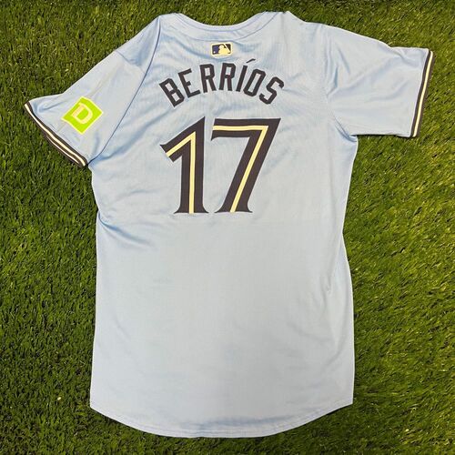 Game-Used or Autographed All auctions | Toronto Blue Jays