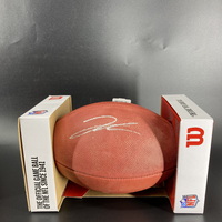 NFL - Lions Jahmyr Gibbs signed authentic football - light signature