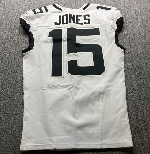 London Games - Jaguars Tim Jones Game Used Jersey (10/13/24) Size 40 wit...