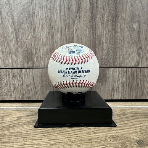 Game-Used or Autographed All auctions | Kansas City Royals Auctions
