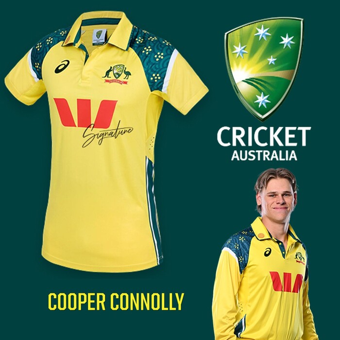 Photo of Cooper Connolly Australia v India 3rd ODI Match-Worn Long Sleeve Shirt