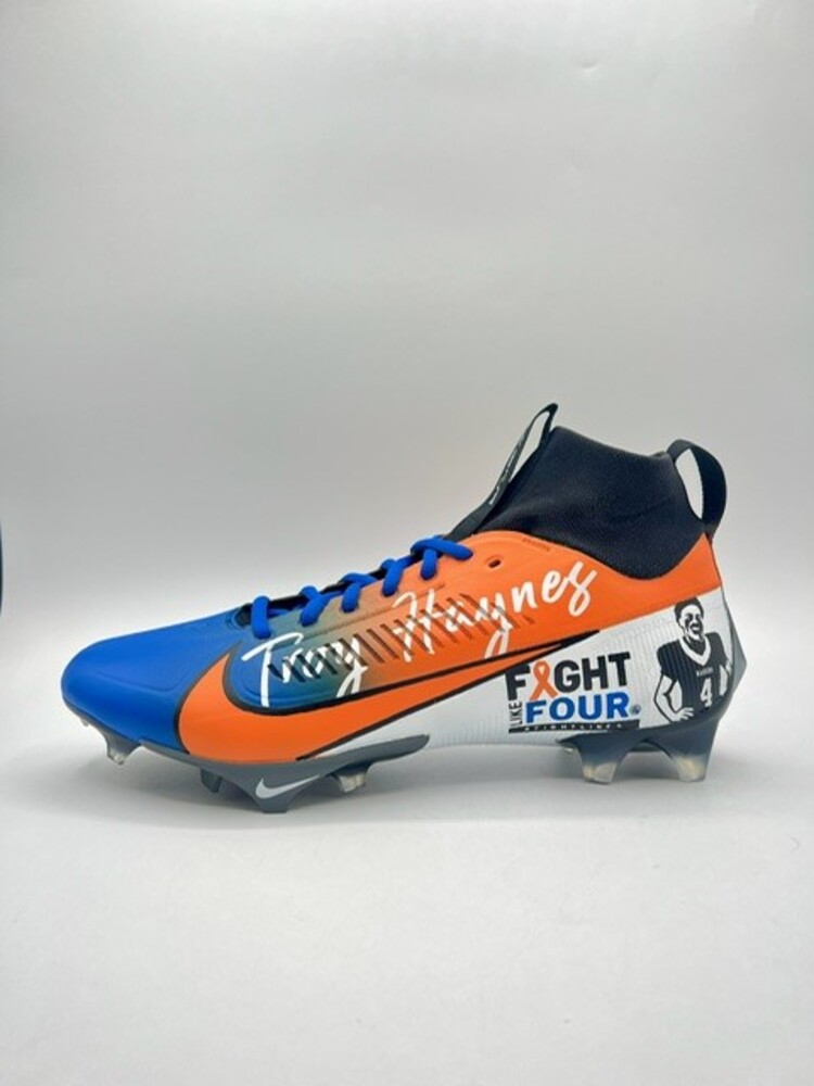 Sneaker – quarter viewrow pages_container mx-auto