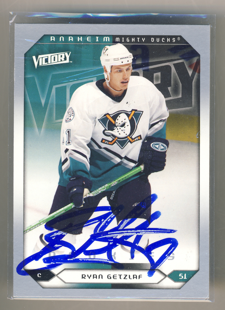 2005 Upper Deck Victory #280 Ryan Getzlaf Autographed Rookie Card Anaheim Ducks *Autograph Slightly Streaky*