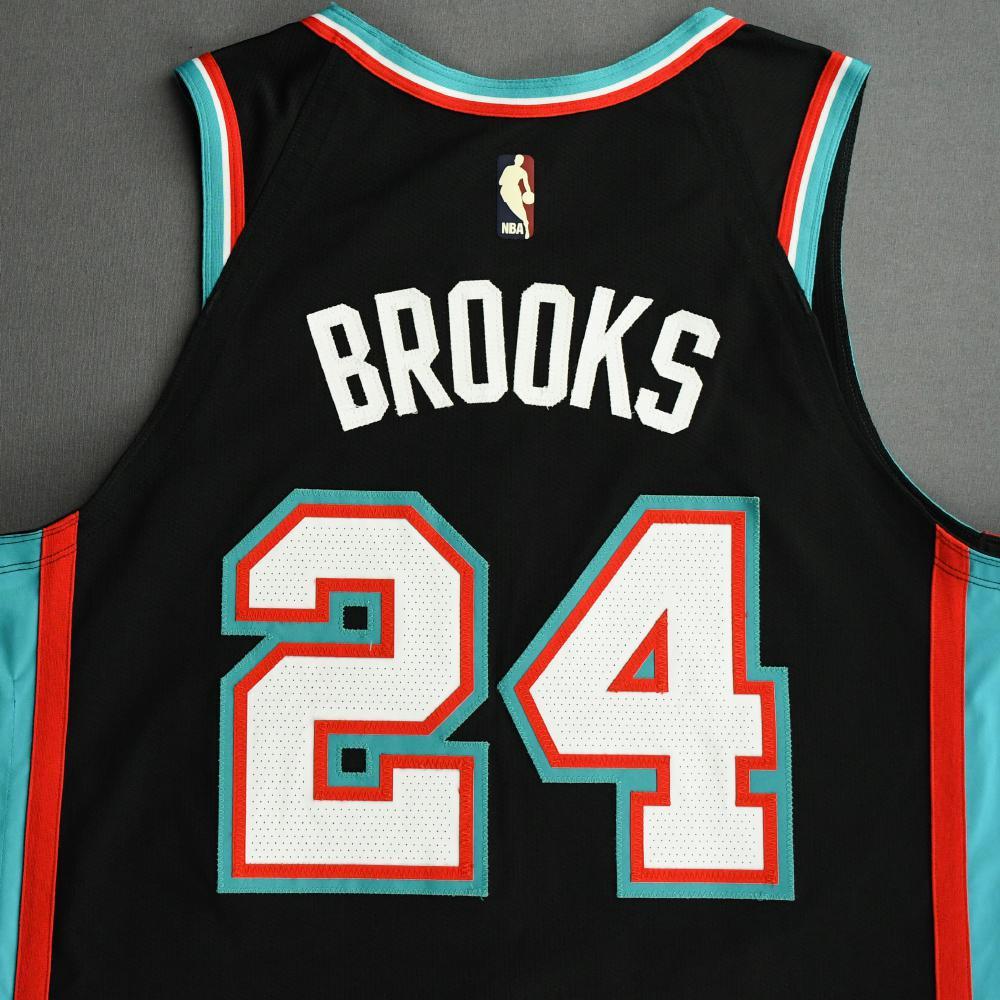 Dillon Brooks Memphis Grizzlies GameWorn Classic Edition (200102