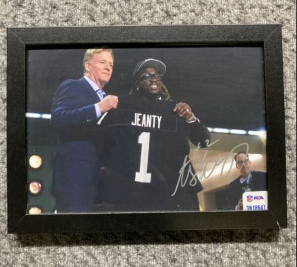NFL - Raiders Ashton Jeanty Signed And Framed 4x6 Draft Photo