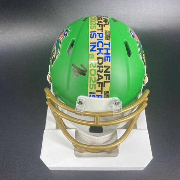 NFL - Eagles Jihaad Campbell Sigend NFL Draft Mini Helmet