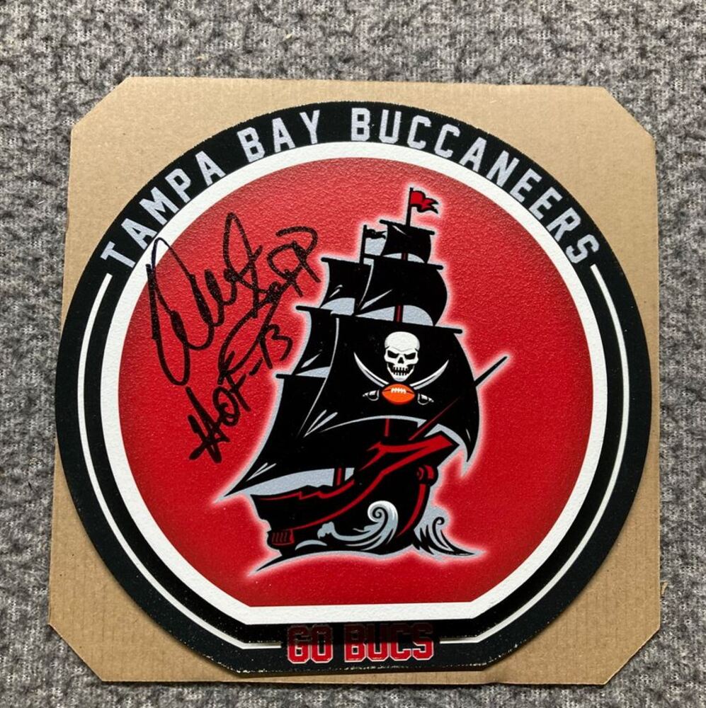 Sneaker – quarter viewrow pages_container mx-auto