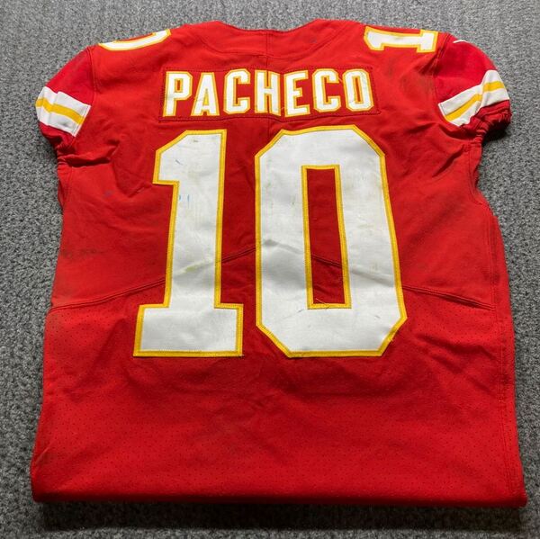 Crucial Catch - Chiefs Isaiah Pacheco Game Worn Jersey (11/27/2022) Size...